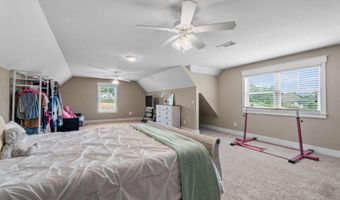 5340 Retreat Dr, Flowery Branch, GA 30542