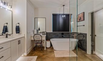 3009 Pine Hill Dr, Benton, AR 72019