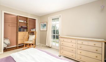 21 White Pine Dr, Brookfield, CT 06804