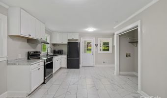 1806 Kingsley Dr, Albemarle, NC 28001