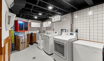 8960 Niver Ave, Allen Park, MI 48101