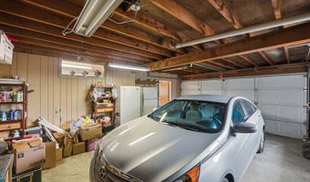 830 CHICAGO Ave, Bandon, OR 97411