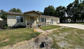 111 W Lee St, Aurora, MO 65605