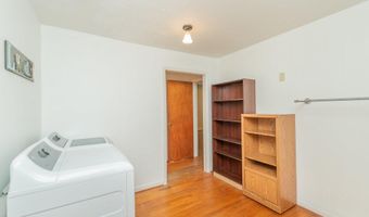 61 Bignon St, Barnwell, SC 29812