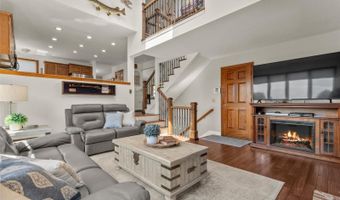 9642 W 69th Pl, Arvada, CO 80004