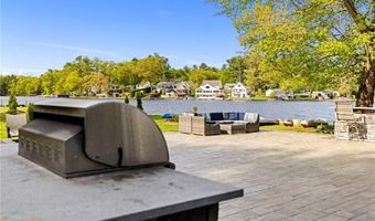 250 Shippee Plat Rd, Coventry, RI 02816
