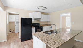 6735 Marlborough Cir S, Atlanta, GA 30349
