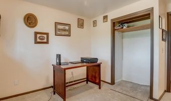 19600 S SOUTH END Rd, Oregon City, OR 97045