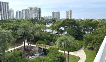 2801 NE 183rd St 508W, Aventura, FL 33160
