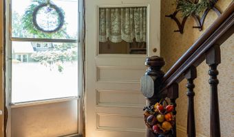 129 Miller St, Belfast, ME 04915