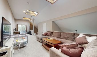 20 Raymond Pl 3-14B, Danbury, CT 06810