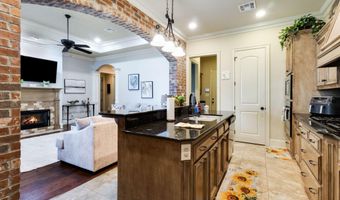 102 Bayou Parc Dr, Youngsville, LA 70592
