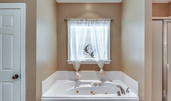 350 Edgewood Xing, Brandon, MS 39042