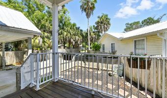 40 Myrtle St, Apalachicola, FL 32320