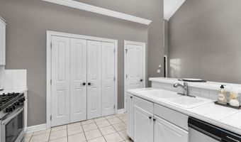 17 Charleston Cir, Brandon, MS 39047