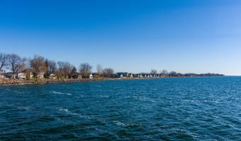 198 W Lake Dr, Arlington, SD 57212