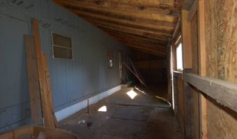 304 U St, Beaver City, NE 68926