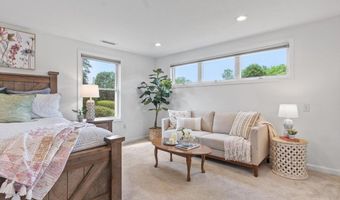37 Newtown Rd, Acton, MA 01720