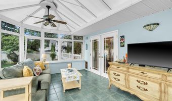 8 Laurel Ln, Bayville, NJ 08721
