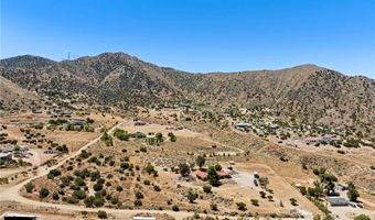 902 Searchlight Ranch Rd, Acton, CA 93510