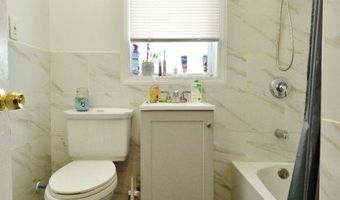 187 W 48Th St, Bayonne, NJ 07002