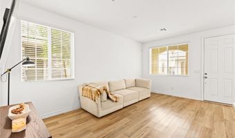 25 Barbara Ln 53, Las Vegas, NV 89183