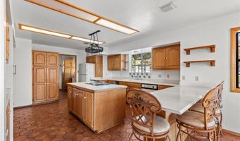 8525 Wildflower Ln, Agua Dulce, CA 91390