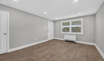 2026 N VERMONT St 301, Arlington, VA 22207