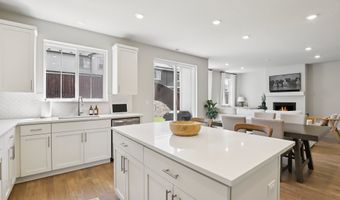 12725 SW MOORHEN Way, Beaverton, OR 97007
