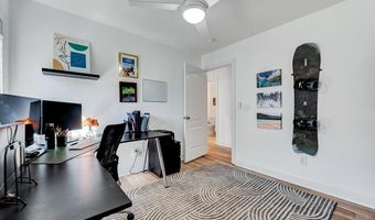1009 Country Glen Ct, Apex, NC 27502