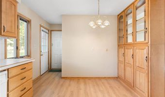 313 Glenn Rd, Albert Lea, MN 56007