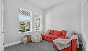 7322 PARADISO Dr, Apollo Beach, FL 33572