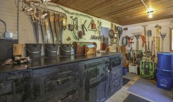 53 Congress St, Belfast, ME 04915