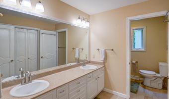 5498 Jan Dr, Fitchburg, WI 53711