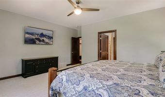 904 Timber View Dr, Altoona, WI 54720