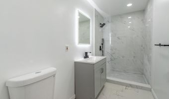 24 Slater St, Amsterdam, NY 12010