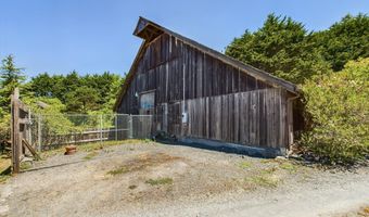3122 St Louis Rd, Arcata, CA 95521