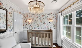 45 White Oak Ln, Aberdeen, NJ 07747