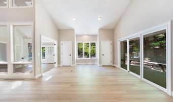 1275 Summit Lake Dr, Angwin, CA 94508