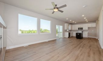 2231 Chan Dr, Adel, IA 50003