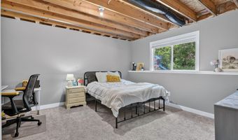 8669 Lilly Ridge Dr SE, Alto, MI 49302