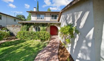 30729 Lakefront Dr, Agoura Hills, CA 91301