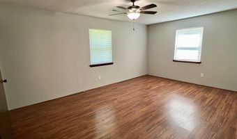4 Chamblee Cir, Batesville, AR 72501