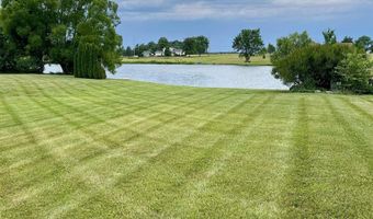 3563 Franklin Dr, Auburn, IN 46706
