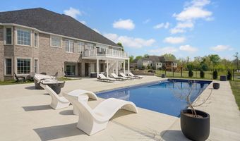 430 Summer Lake Dr, Bedford, IN 47421