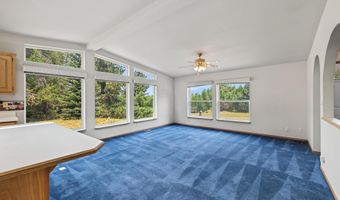 1255 Roberts Ln, Blanchard, ID 83804