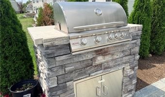 863 River Run Rd, Aurora, OH 44202