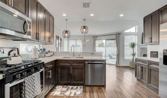 8208 Ogee Dr, Las Vegas, NV 89145