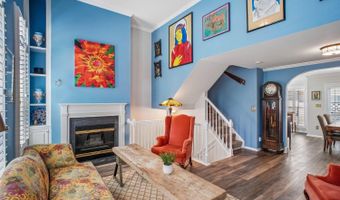 2408 GARNETT Dr, Alexandria, VA 22311
