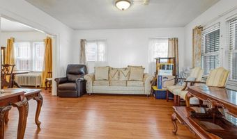 921 48TH St NE, Washington, DC 20019